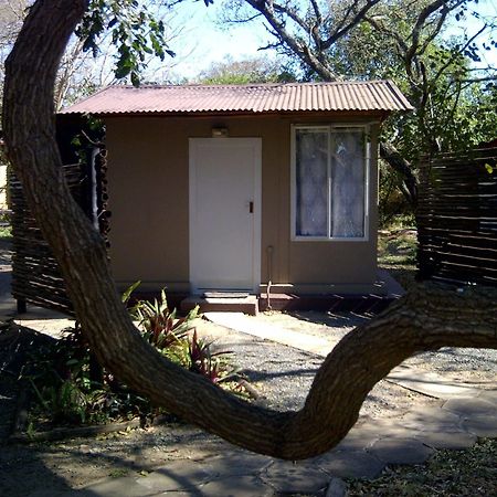Isinkwe Backpackers Bushcamp Otel Hluhluwe Dış mekan fotoğraf
