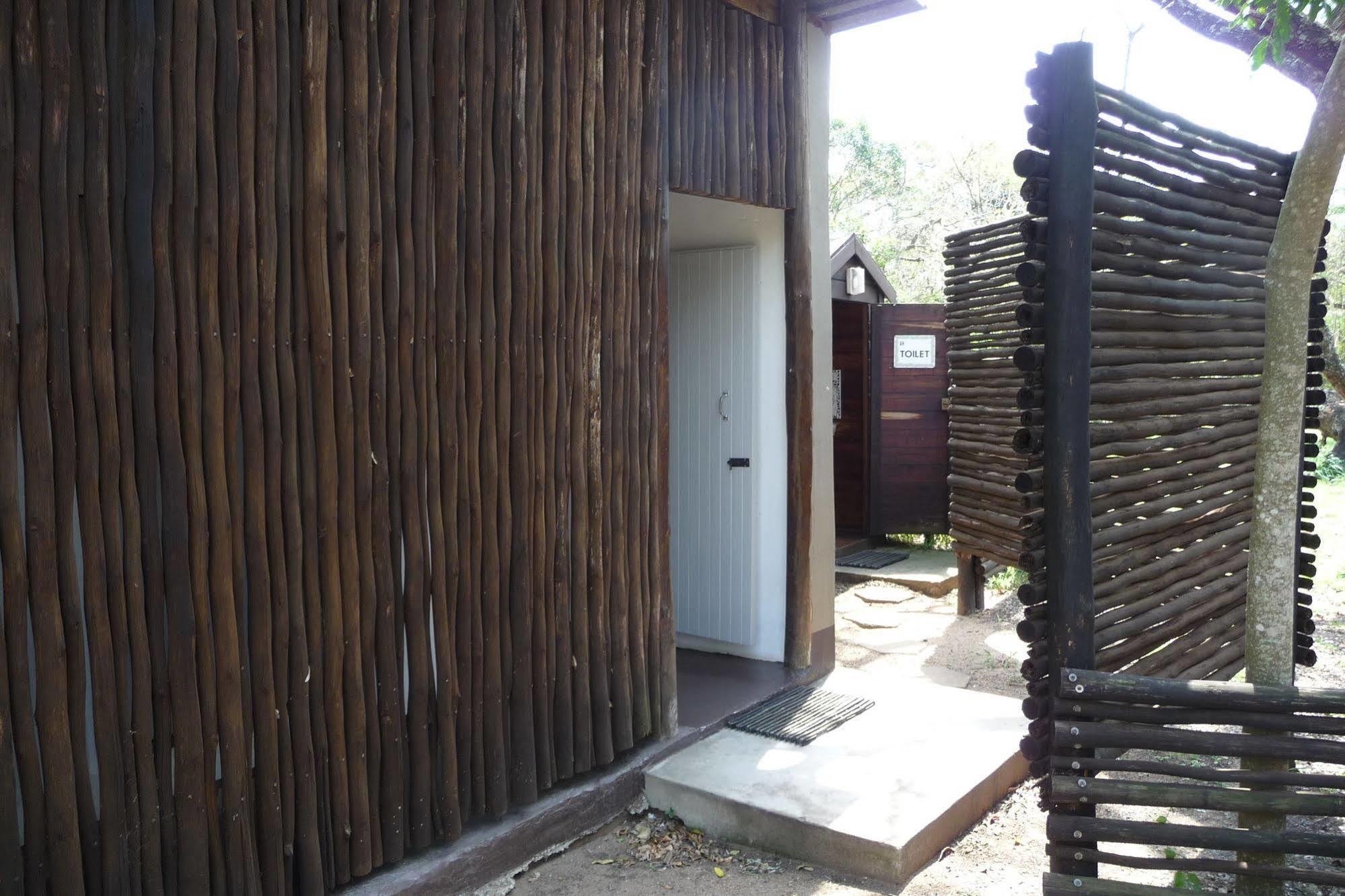 Isinkwe Backpackers Bushcamp Otel Hluhluwe Dış mekan fotoğraf