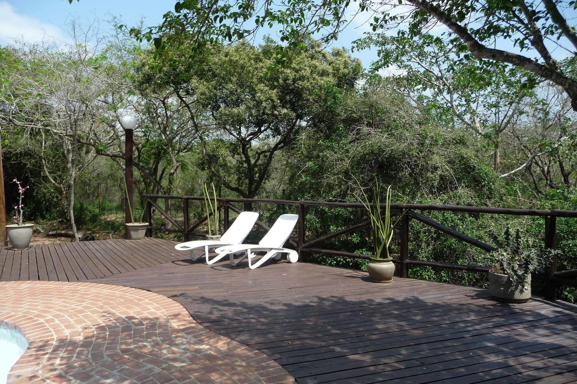Isinkwe Backpackers Bushcamp Otel Hluhluwe Dış mekan fotoğraf