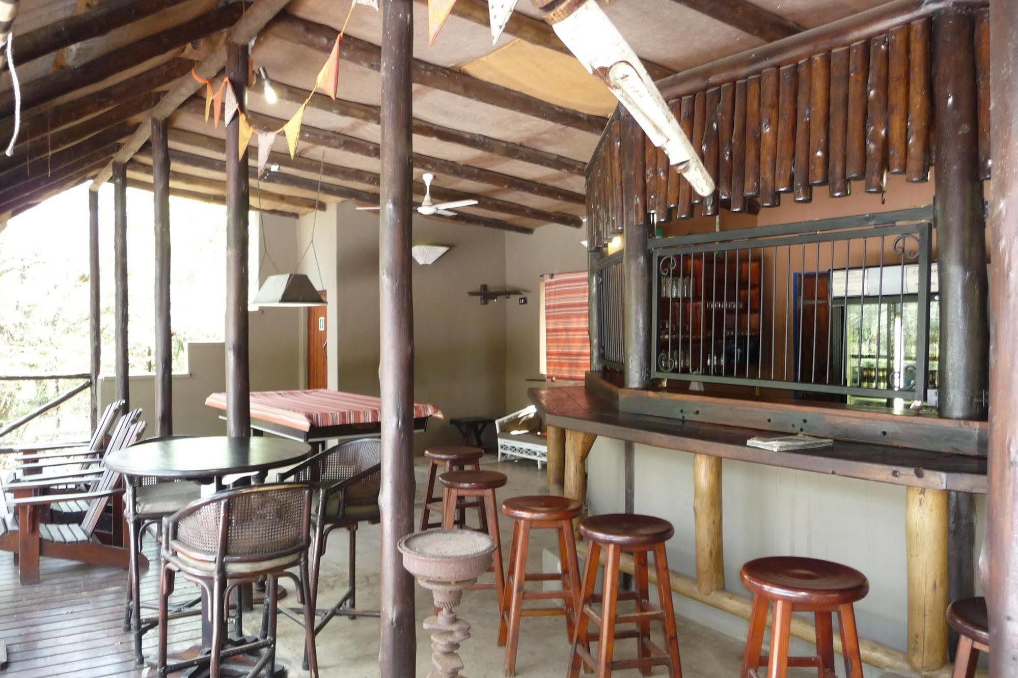 Isinkwe Backpackers Bushcamp Otel Hluhluwe Dış mekan fotoğraf